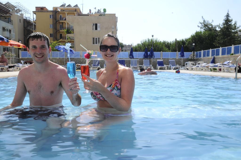 Altinbas Apart Hotel Kusadasi Bilik gambar